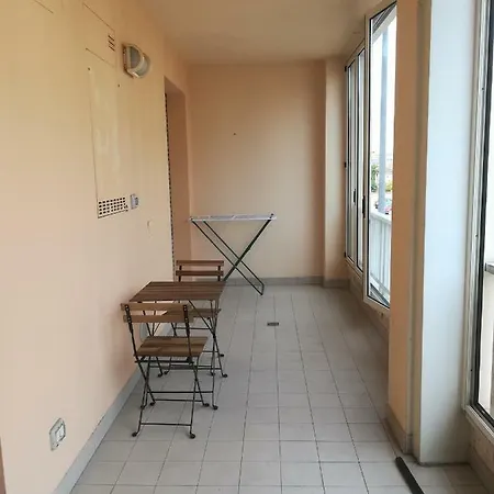 Bilocale Per Vacanze アパート