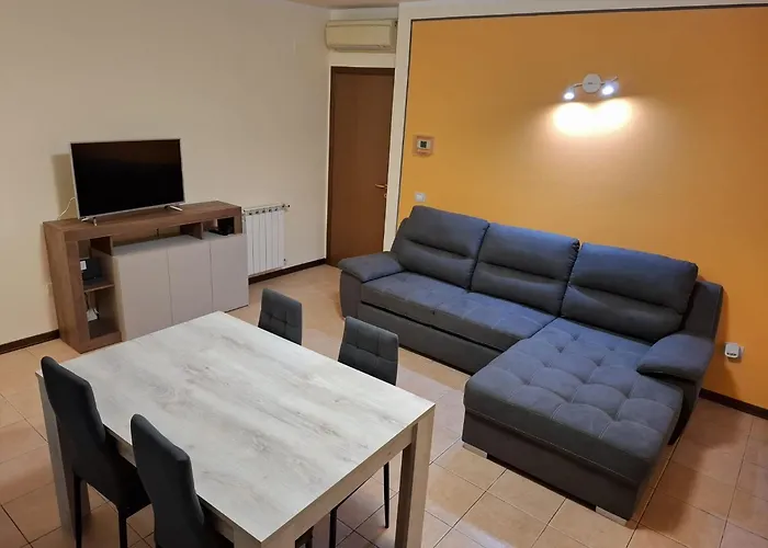 Apartment Bilocale Per Vacanze *